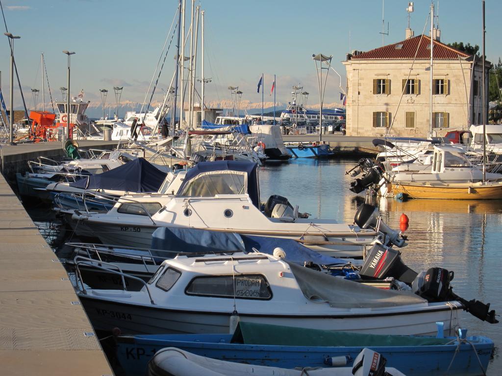 Flori Adriatic Villa Marezige Rum bild